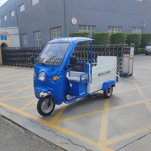 上牌带蓬三轮双桶车