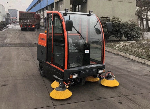 电动扫地车厂家.jpg 电动扫地车厂家.jpg