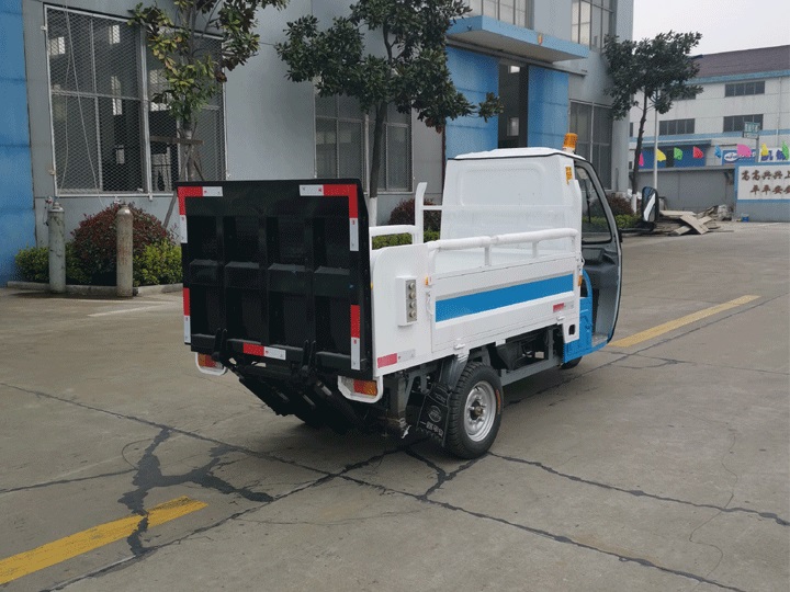 三桶八桶车.jpg 三桶八桶车.jpg